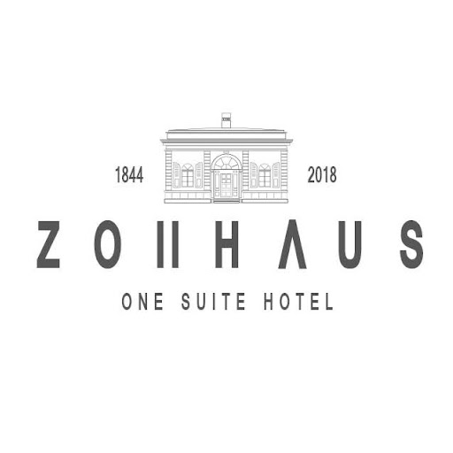 ZOLLHAUS - One Suite Hotel