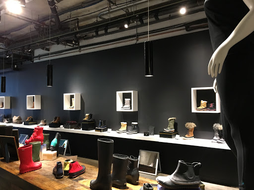 Shoe Store «Sorel Footwear Store», reviews and photos, 345 W 14th St b, New York, NY 10014, USA