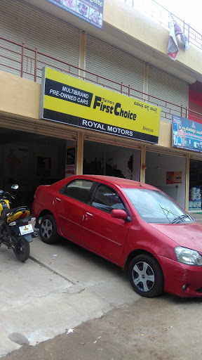 Mahindra First Choice(Royal Motors), JCR Road, Maniyur, Chitradurga, Karnataka 577501, India, Used_Store, state KA