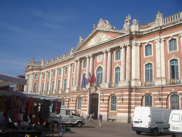 Miércoles 8 de agosto TOULOUSE - A Hungría en coche desde España (1)