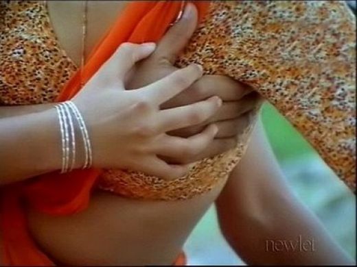 Malayalam Actrees Boobs Pressing Videos 27
