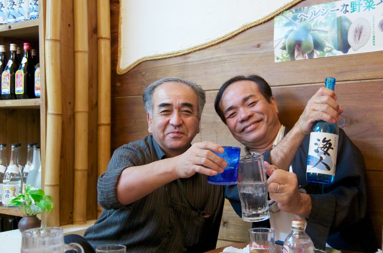 渡部達雄さん（左）金城盛憲さん（右）