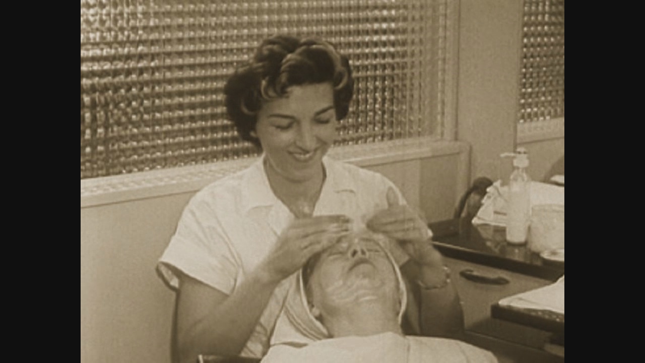 1950s+beauty+salon+facial