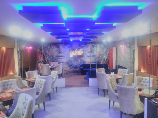 Bollywood Cafe & Restaurant, Kaulagarh Rd, Rajender Nagar, Dehradun, Uttarakhand 248001, India, Lounge, state UK