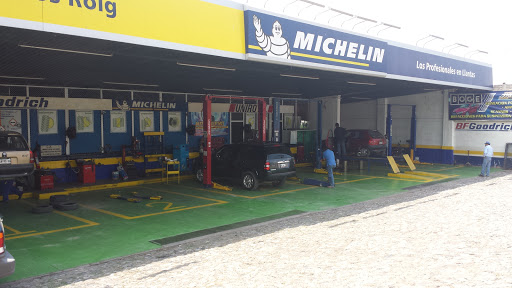 Autoservicios Roig, Mexico - Laredo Sur 71, El Cerrito, 42500 Actopan, Hgo., México, Tienda de neumáticos | VER