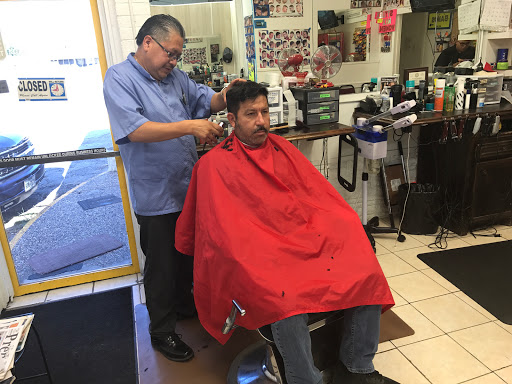 Barber Shop «Pachuca Barber Shop», reviews and photos, 7152 Lawndale St, Houston, TX 77023, USA