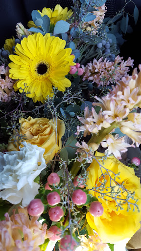 Florist «Consider the Lilies», reviews and photos, 184 W Evans St, Florence, SC 29501, USA