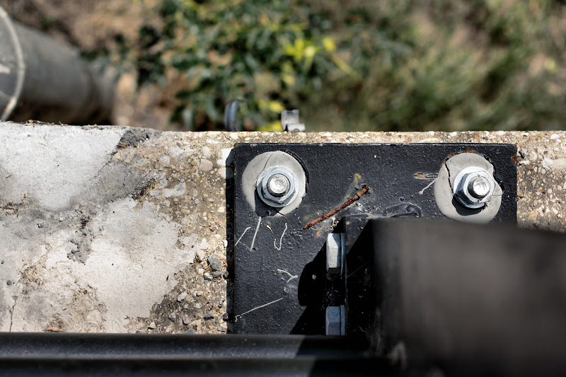 IMAGE: https://lh5.googleusercontent.com/-dckFf-pkpc8/T4H2hLoPFxI/AAAAAAAAFOU/km4FS1s_0k8/s800/2012_04_07_033%2520Px.jpg