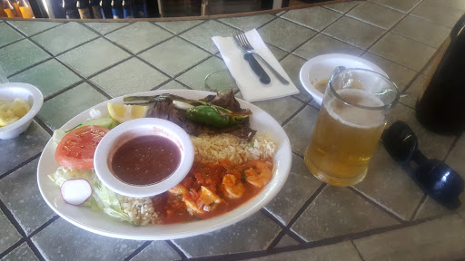 Salvadoran Restaurant «Restaurante Y Pupuseria La Ceiba», reviews and photos, 4606 E Alondra Blvd, Compton, CA 90221, USA