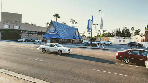 Restaurant «IHOP», reviews and photos, 15635 Ventura Blvd, Encino, CA 91436, USA