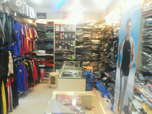 SPRINT SPORTSWEAR, 1930/IB Near Car Parking, Kadolkar Galli, रविवार पेठ, Belagavi, Karnataka 590001, India, Sporting_Goods_Shop, state KA