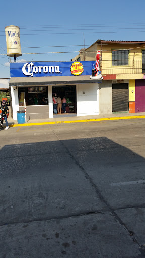 Casa de La Cerveza, Calle Manuel M. Diéguez Lara 54, Ciudad Guzmán Centro, 49000 Cd Guzman, Jal., México, Tienda de cerveza | JAL