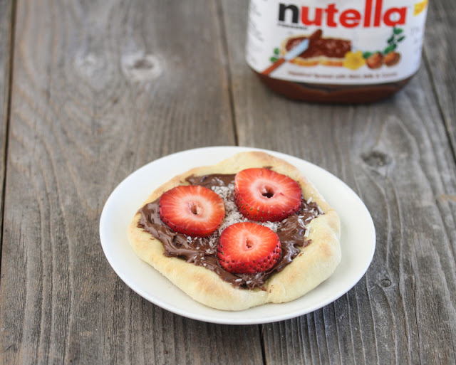 photo of one nutella pizza