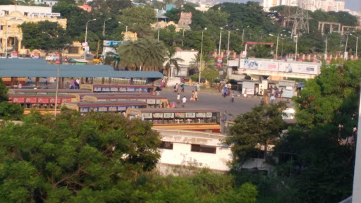 Chennai Mofussil Bus Terminus, CMBT Passenger Way, Koyambedu, Chennai, Tamil Nadu 600107, India, Bus_Interchange, state TN