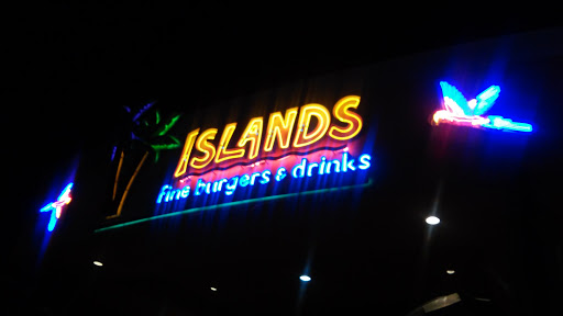 American Restaurant «Islands Fine Burgers & Drinks», reviews and photos, 21001 N. Tatum Boulevard #36, Phoenix, AZ 85050, USA