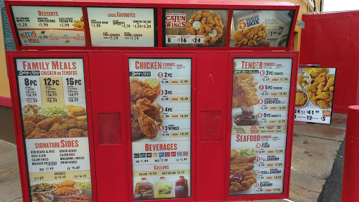 Chicken Restaurant «Popeyes Louisiana Kitchen», reviews and photos, 106 Big Elk Mall, Elkton, MD 21921, USA