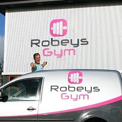 Robey's Gym logo