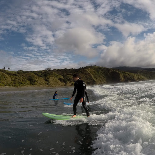 Green Wave Raglan - Surf Lessons