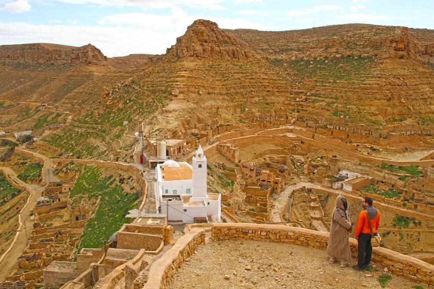 Visitar CHENINI, a aldeia berbere escondida nas montanhas da Tunísia | Tunísia