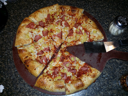 Pizza Restaurant «Pizza Hut», reviews and photos, 2903 Commercial Way, Spring Hill, FL 34606, USA