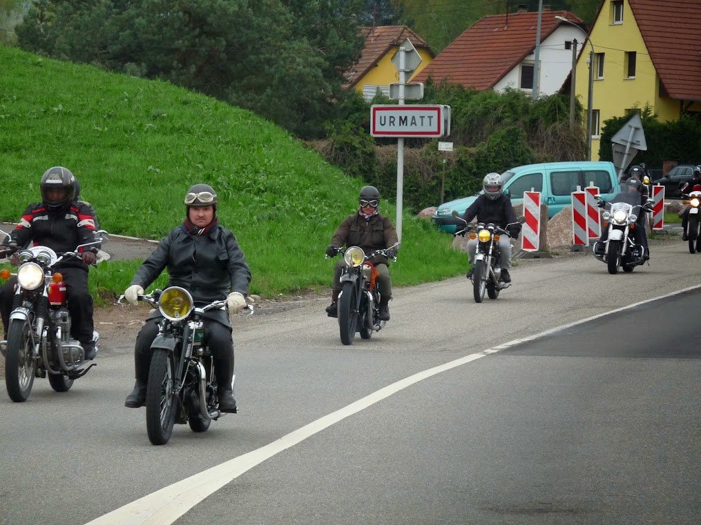 Balade de motos anciennes à Molsheim (67) - Page 2 P1570762