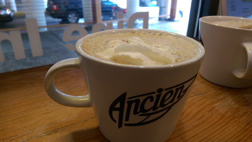 Coffee Shop «Ancien Cycles & Cafe», reviews and photos, 1558 E 53rd St, Chicago, IL 60615, USA