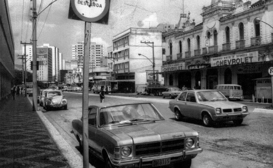 1979 - Fotos de época, só foto antiga de opalas - Página 18 Juiz_de_Fora_antiga_Av._dos_Andradas_1979