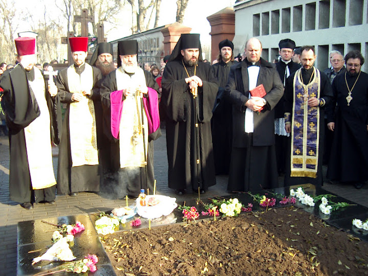 Поховання репресованих на II Християнському цвинтарі Одеси