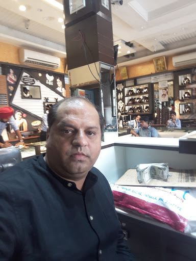 Punjab Jewellers, 914-shop, Main Road, Golgappa Chowk, Tripuri, Main Road, Patiyala, Punjab 147001, India, Jeweller, state PB