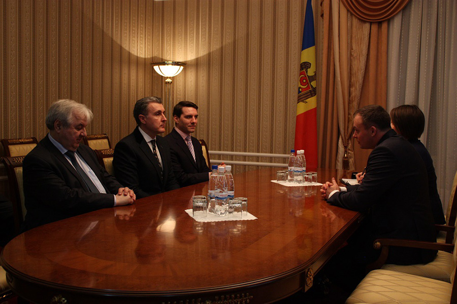Principele Radu s-a întâlnit cu Prim-ministrul și Președintele Parlamentului Republicii Moldova Principele Radu s-a întâlnit cu Prim-ministrul și Președintele Parlamentului Republicii Moldova