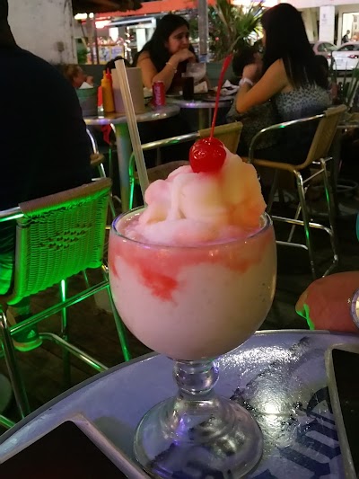 Photos of Wing's Army Playa del Carmen