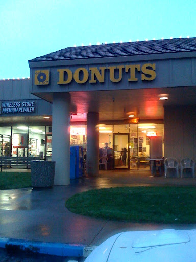Donut Shop «Daily Donut», reviews and photos, 117 W McKnight Way # B, Grass Valley, CA 95949, USA