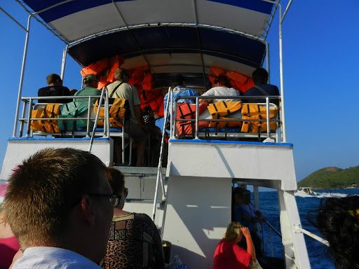 Ferry, Koh Larn