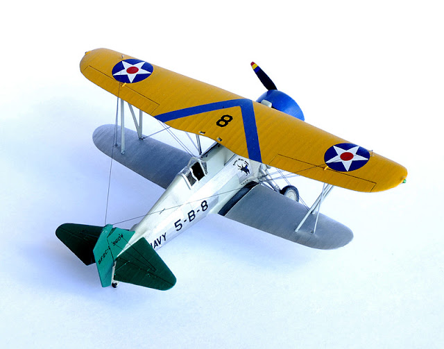 Curtiss BF2C goshawk. chasseur bombardier... furtif Fini23
