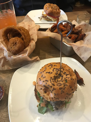 Hamburger Restaurant «Bareburger», reviews and photos, 265 N Central Ave, Hartsdale, NY 10530, USA