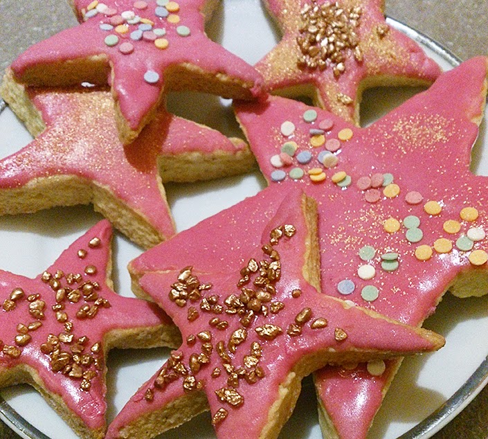 cookies recipe, the pretty week, maltese church, swaddled cat, stars cookies for christmas