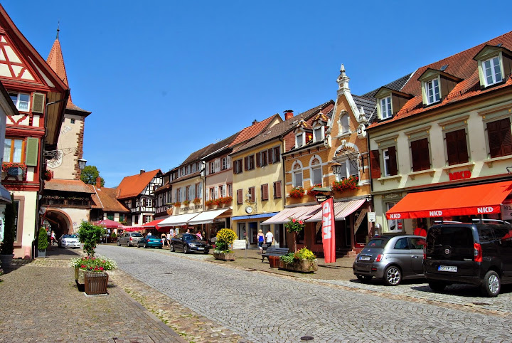 Badischer Weinstrasse (Ruta del Vino de Baden) - Alsacia, Selva Negra y Suiza. (4)