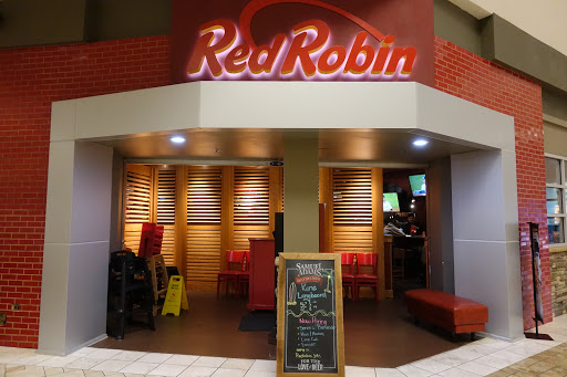 Hamburger Restaurant «Red Robin Gourmet Burgers & Brews», reviews and photos, 1350 Travis Blvd, Fairfield, CA 94533, USA