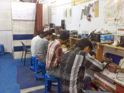 Laptop Repairing Course in Delhi, 6, Maujpur, Shahdara, Delhi, 110053, India, ATV_Repair_Shop, state UP