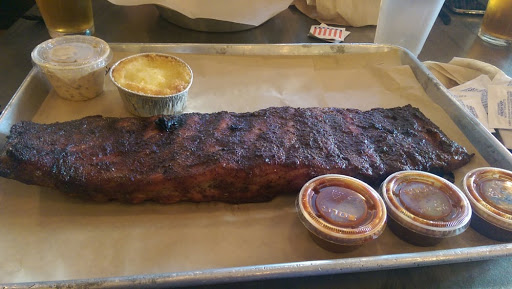 Barbecue Restaurant «Blackwood BBQ Lakeview», reviews and photos, 962 W Belmont Ave, Chicago, IL 60657, USA