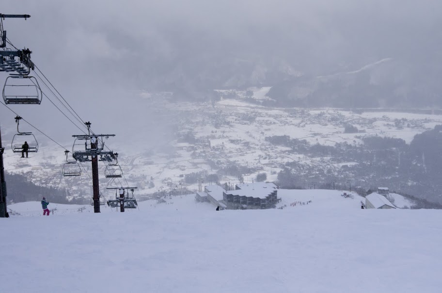 ゲレンデを下る