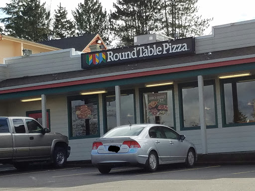 Pizza Restaurant «Round Table Pizza», reviews and photos, 10070 SW Barbur Blvd, Portland, OR 97219, USA