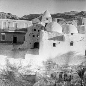 صور نادرة جدا لدير الأنبا بولا بالبحر الأحمر 68