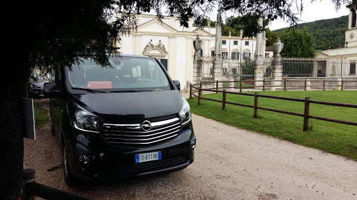 Villa Mosconi Bertani