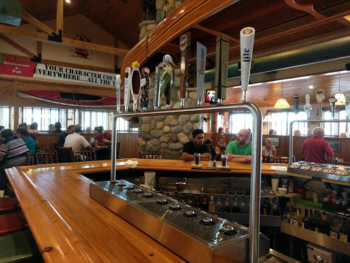 American Restaurant «Adventures Restaurant & Pub», reviews and photos, 2901 College Dr, Rice Lake, WI 54868, USA