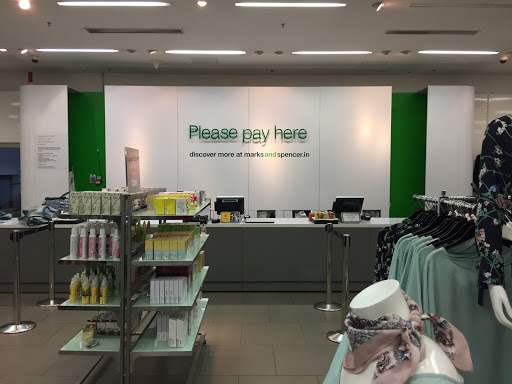 Marks And Spencer, Lulu Mall, Lulu Mall NH 17 Entrance, Nethaji Nagar, Edappally, Ernakulam, Kerala 682024, India, Women_Clothing_Accessories_Store, state KL