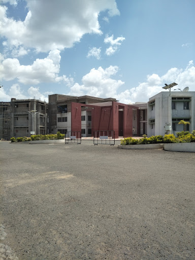 Kenbridge School, SH 51, Tilak Nagar, Kusnoor, Kalaburagi, Karnataka 585102, India, State_School, state KA