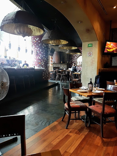 Rustic Kitchen Bistro & Bar, City Shops, Perif. Blvd. Manuel Ávila Camacho 3130, Valle Dorado, 54020 Tlalnepantla, Méx., México, Pub restaurante | EDOMEX