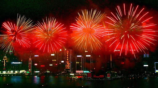Fireworks over Victoria Harbour, Hong Kong, China.jpg