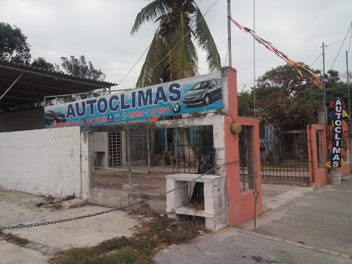 Autoclimas FrigoCar, Av. Camarón, Carmen, 24115 Cd del Carmen, Camp., México, Taller de reparación de automóviles | CAMP